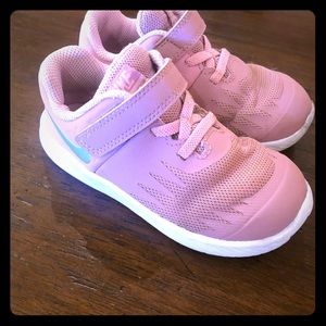 Pink Nike’s- Gently used